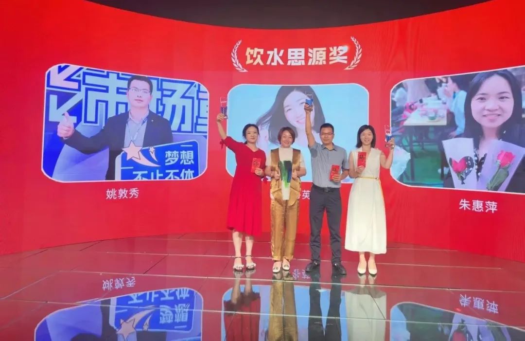 mk恩波利足球俱乐部突出贡献奖 mk恩波利足球俱乐部突出贡献奖